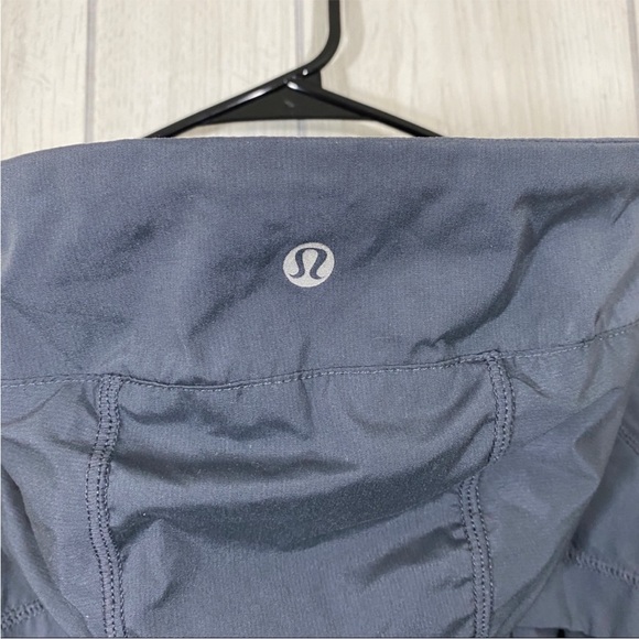Lululemon Resolution Jacket size 6 - Picture 9 of 12
